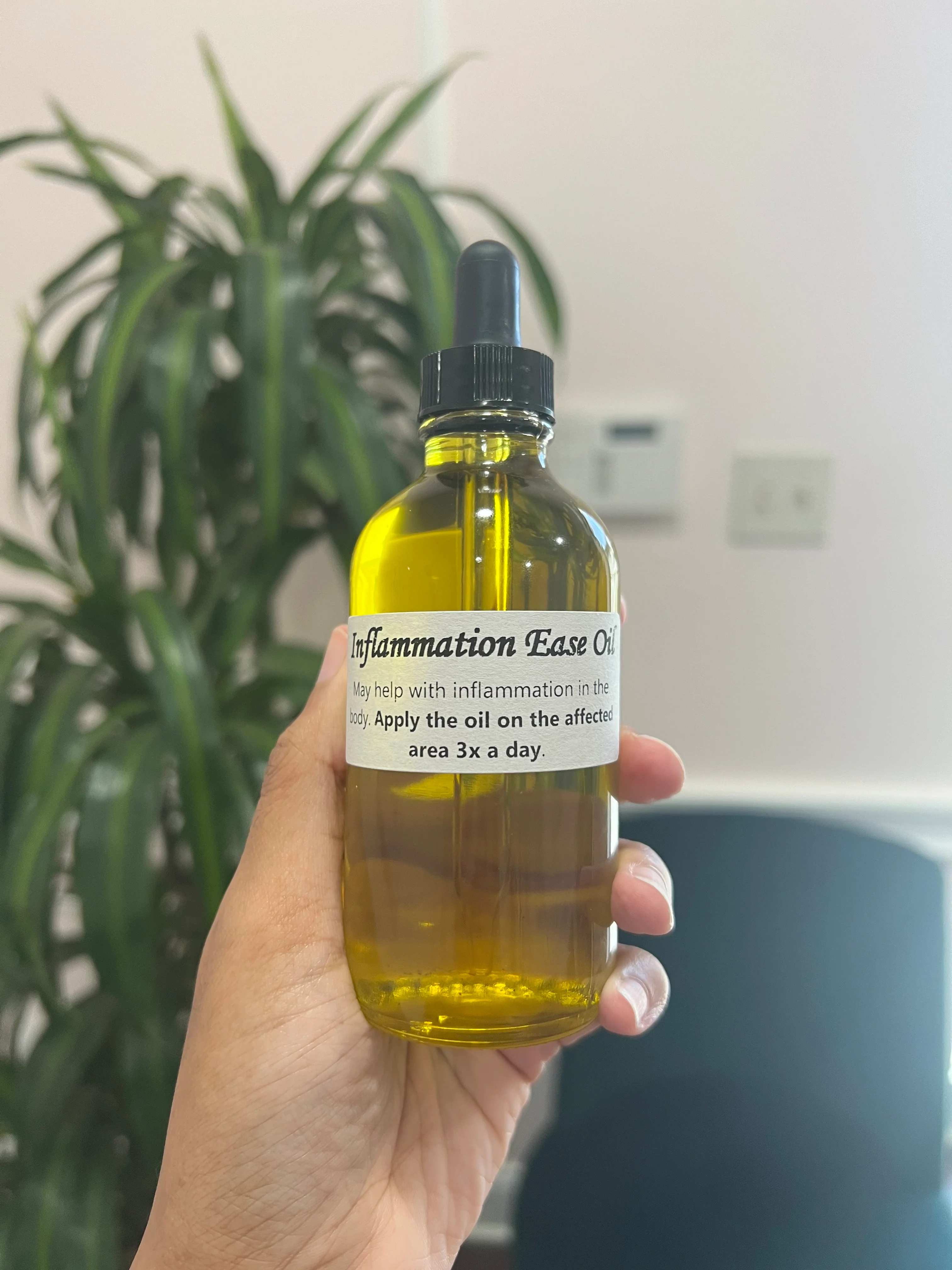 Inflammation Ease Oil - Image 2